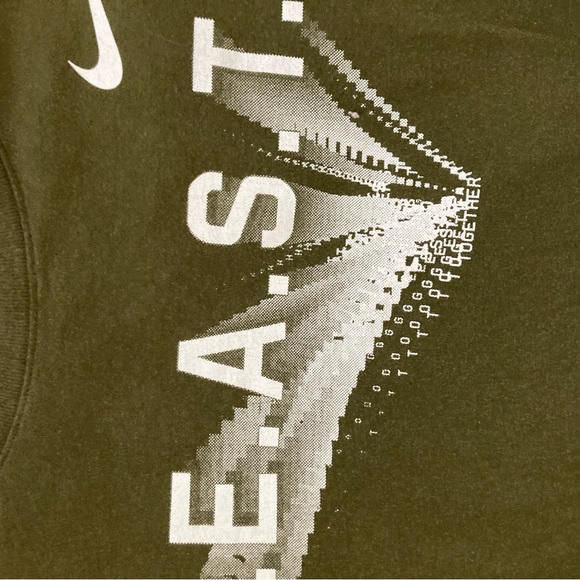 Nike t shirt - Picture 2 of 6